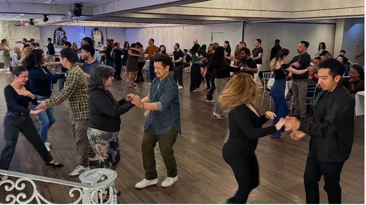 Salsa Lessons at Stevens Steakhouse