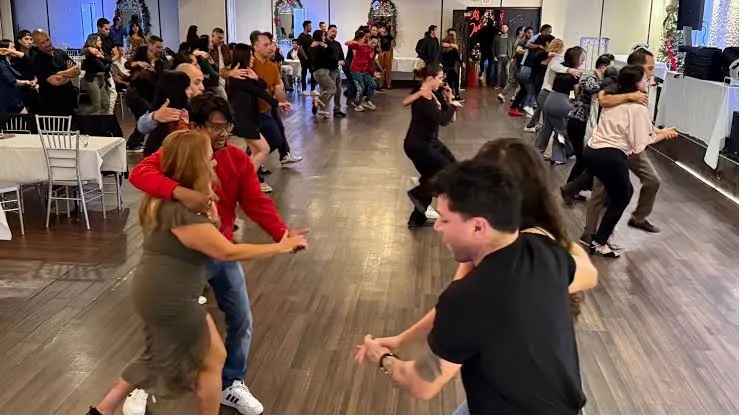 Salsa Lessons at Stevens Steakhouse