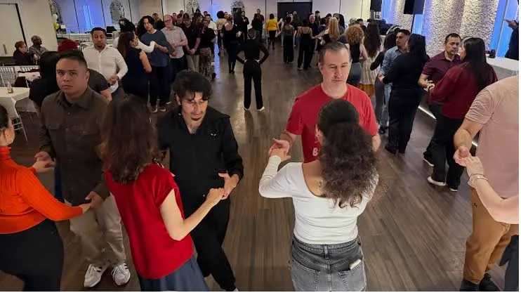 Salsa Lessons at Stevens Steakhouse