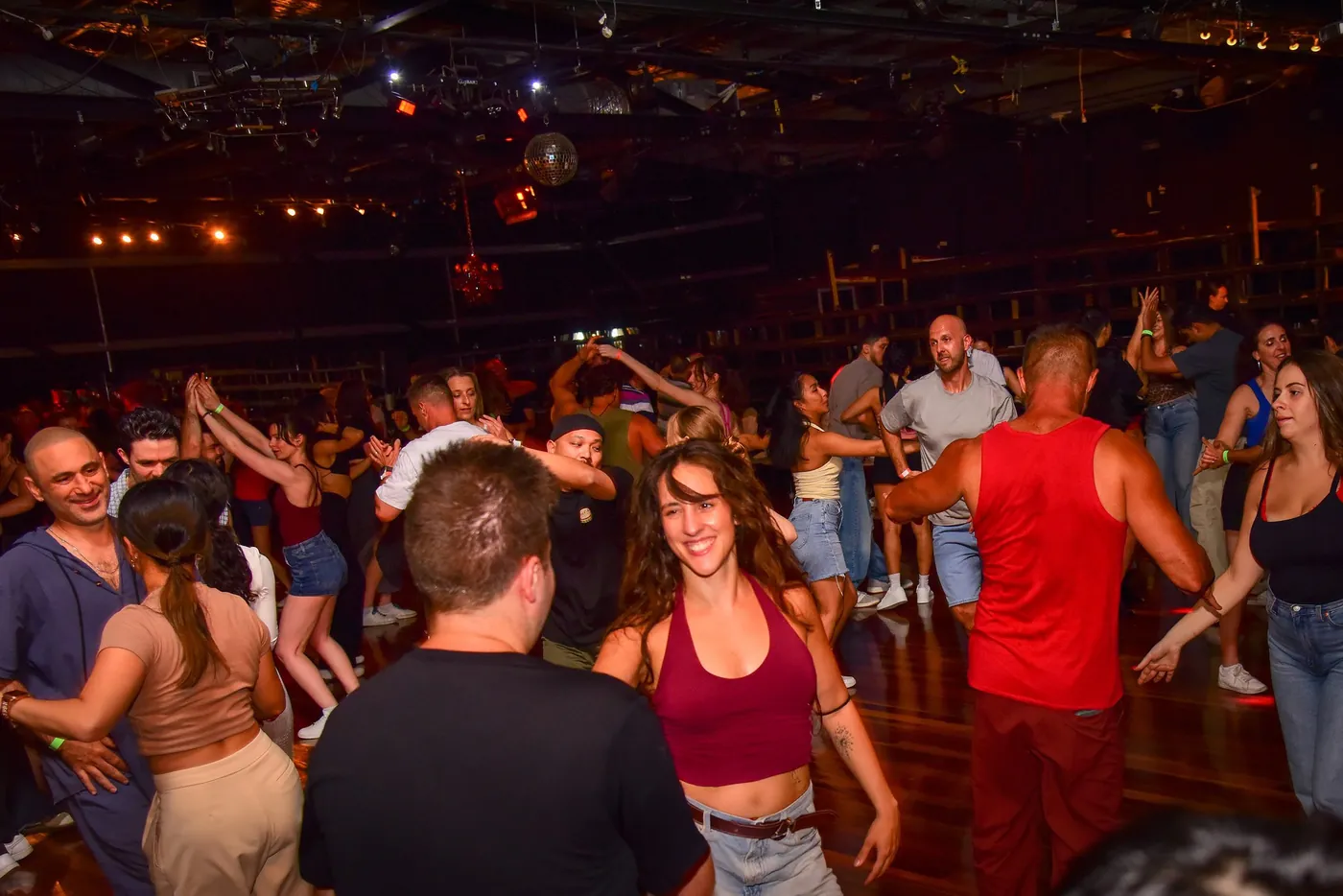 Bachata Corazon – Corsi e Social il Martedì Sera