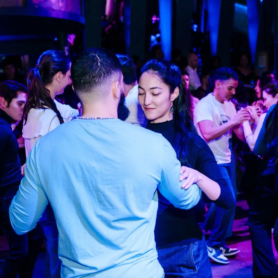 ¡Baila Bachata! Dominican Independence Day Dance Class & Happy Hour