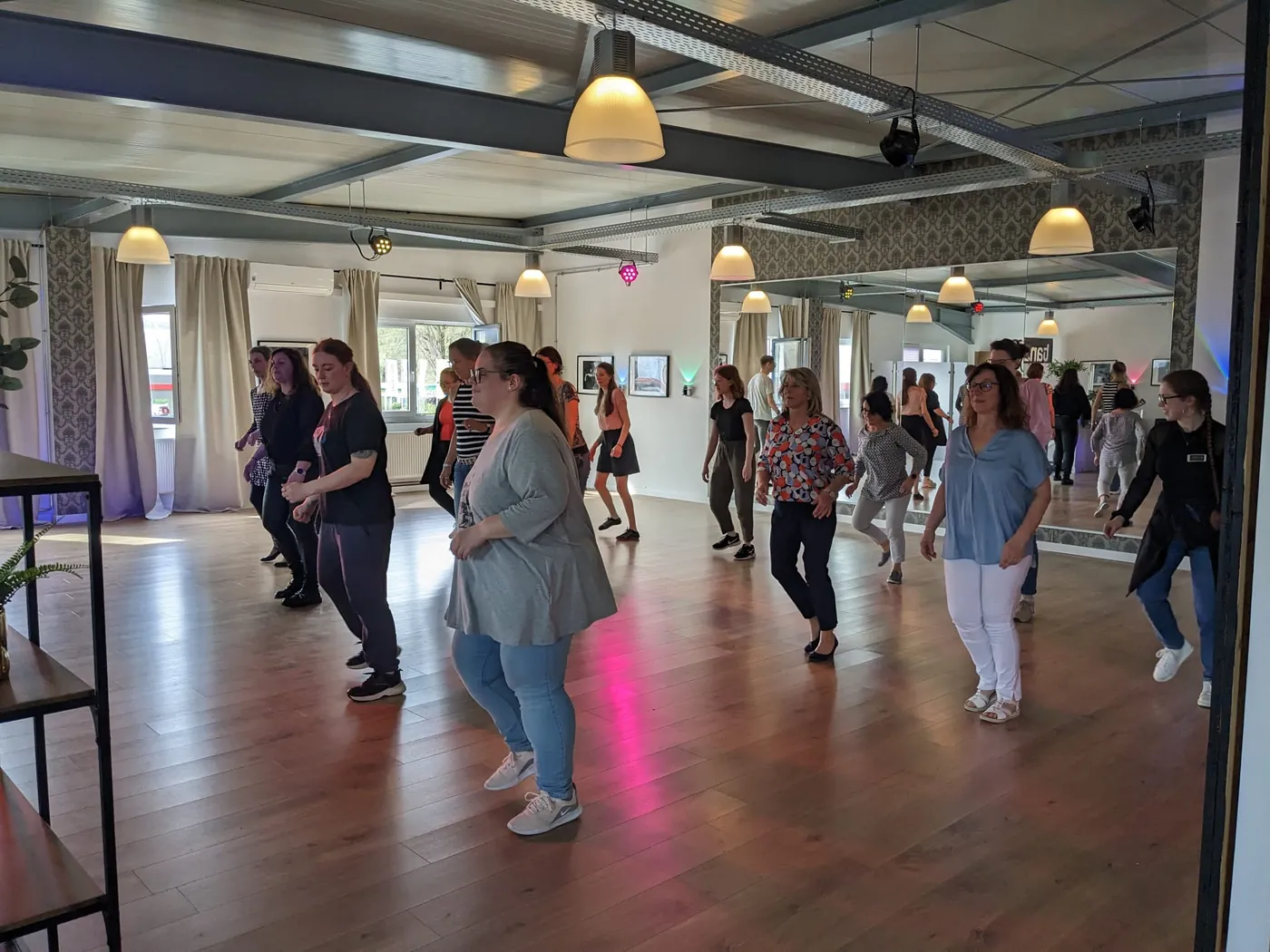 Beginner Salsa at Tanzloft Trier