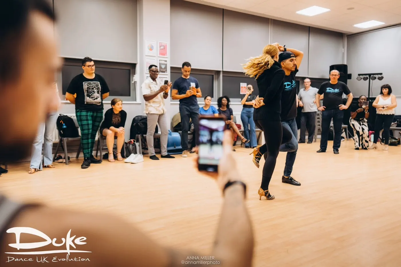 Esencia Libre Salsa Social Sunday in London