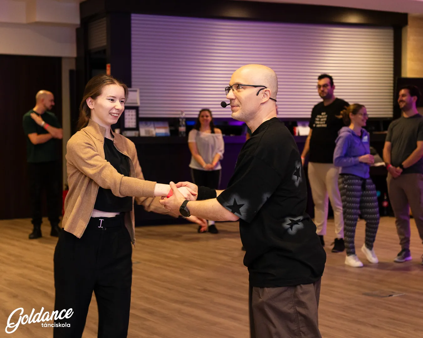 GoDance Salsa Dance Classes