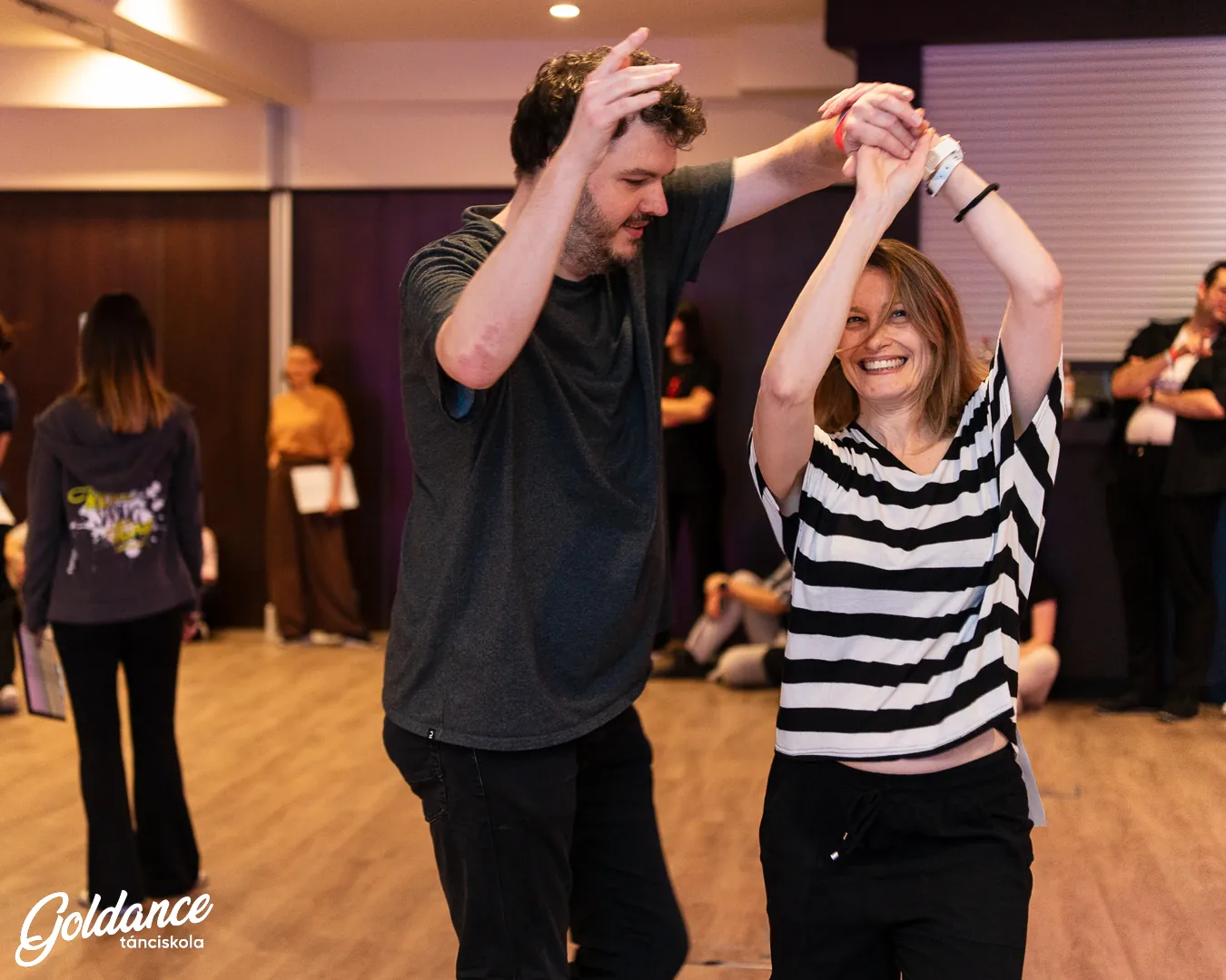 GoDance Salsa Dance Classes