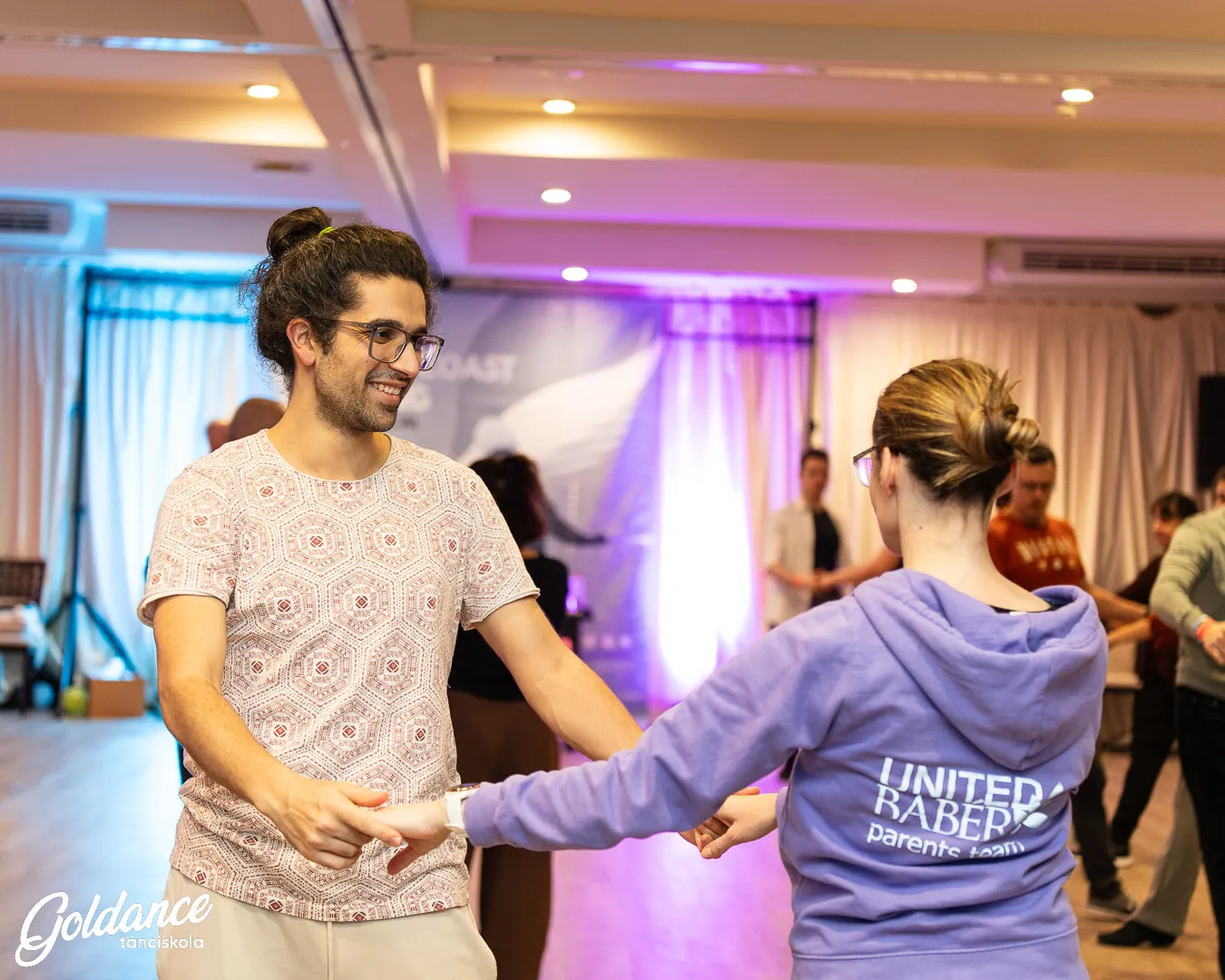 GoDance Salsa Dance Classes