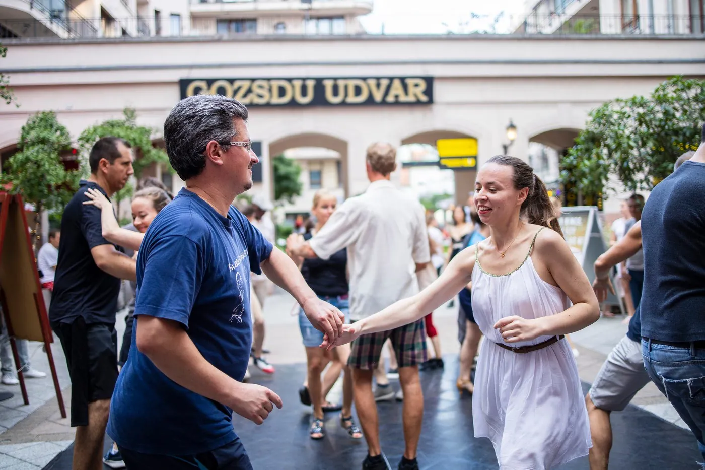Gozsdu Salsa Matiné – Budapest