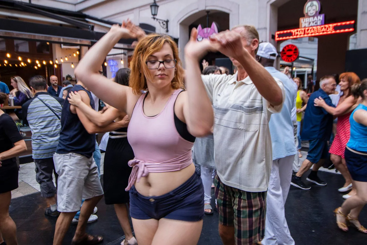 Gozsdu Salsa Matiné – Outdoor Social Every Wednesday