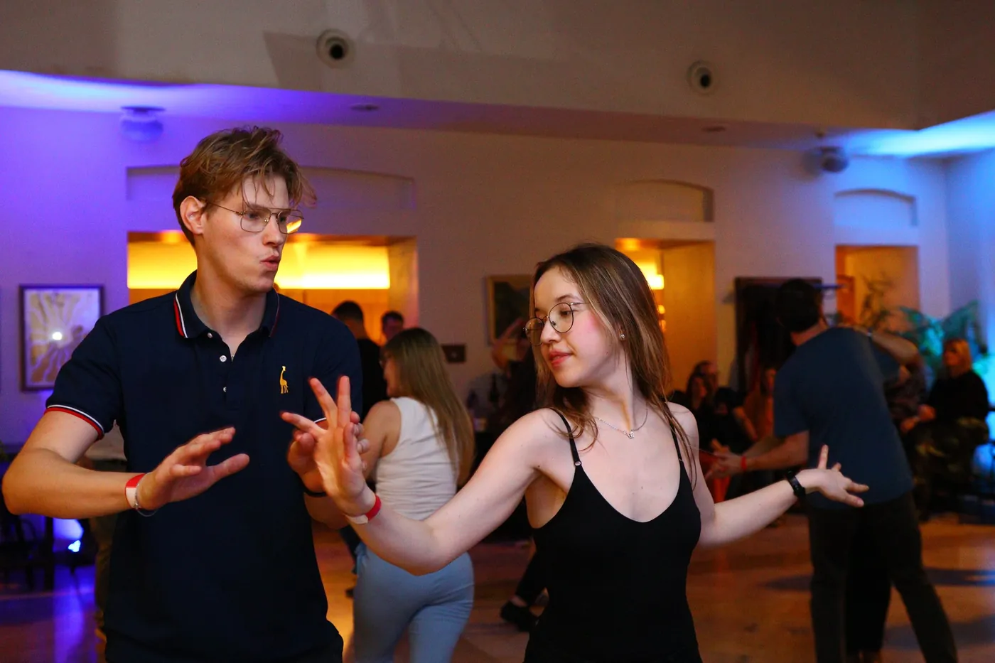 Mi Musica Salsa Bachata Party at Wombar