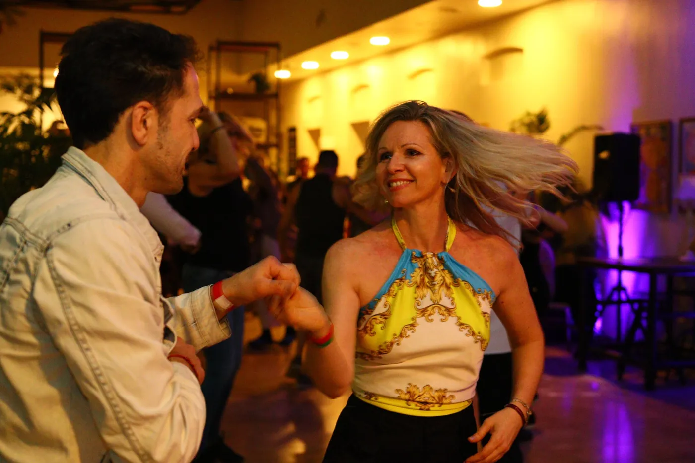 Mi Musica Salsa Bachata Party at Wombar