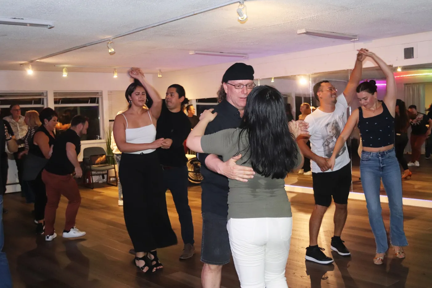 Monday Intermediate & Advanced Salsa/Bachata