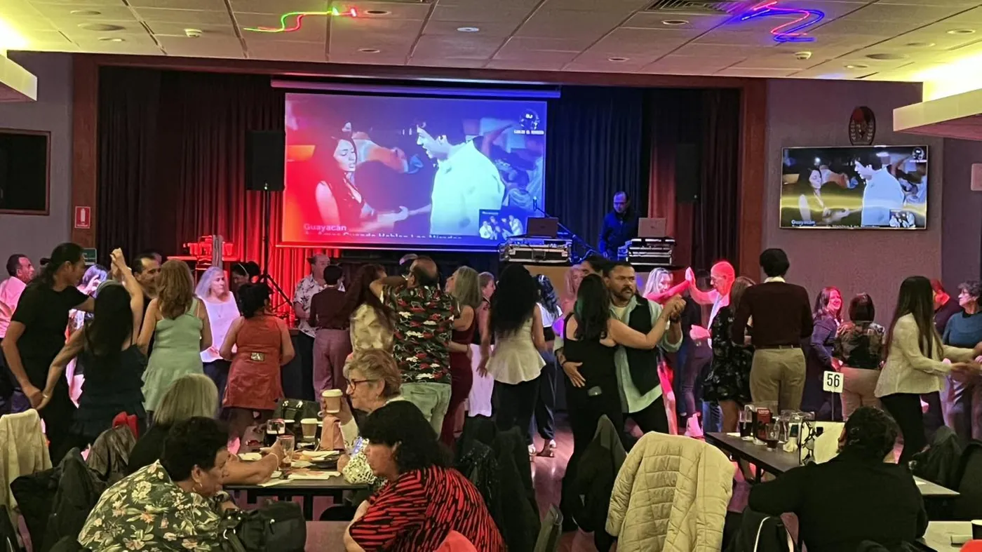 Muévelo Latin Fridays