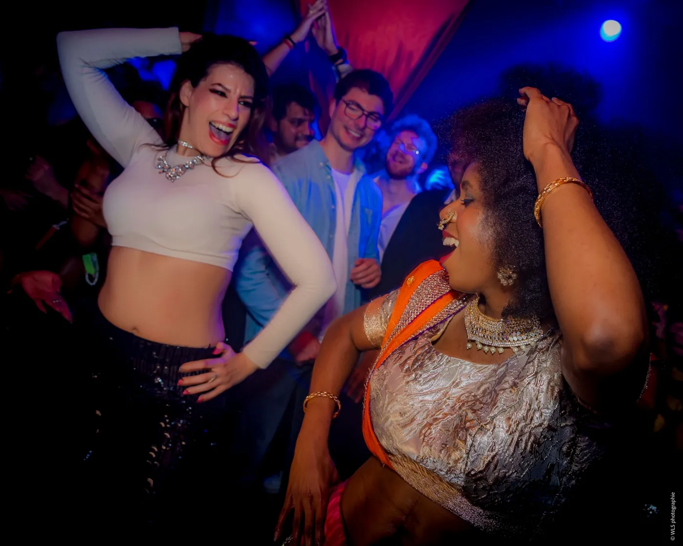 Paris Latino at Café Oz Châtelet