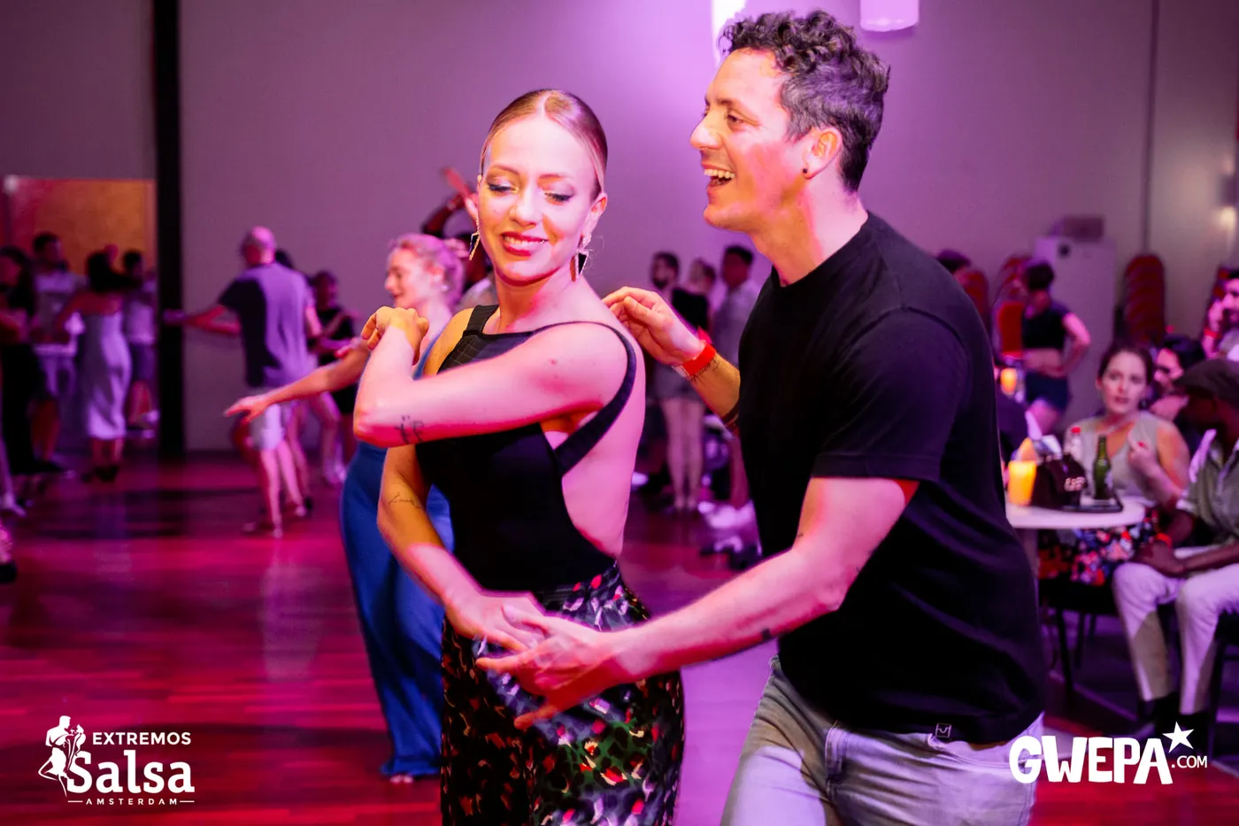Salsa & Bachata Classes at Extremos Amsterdam