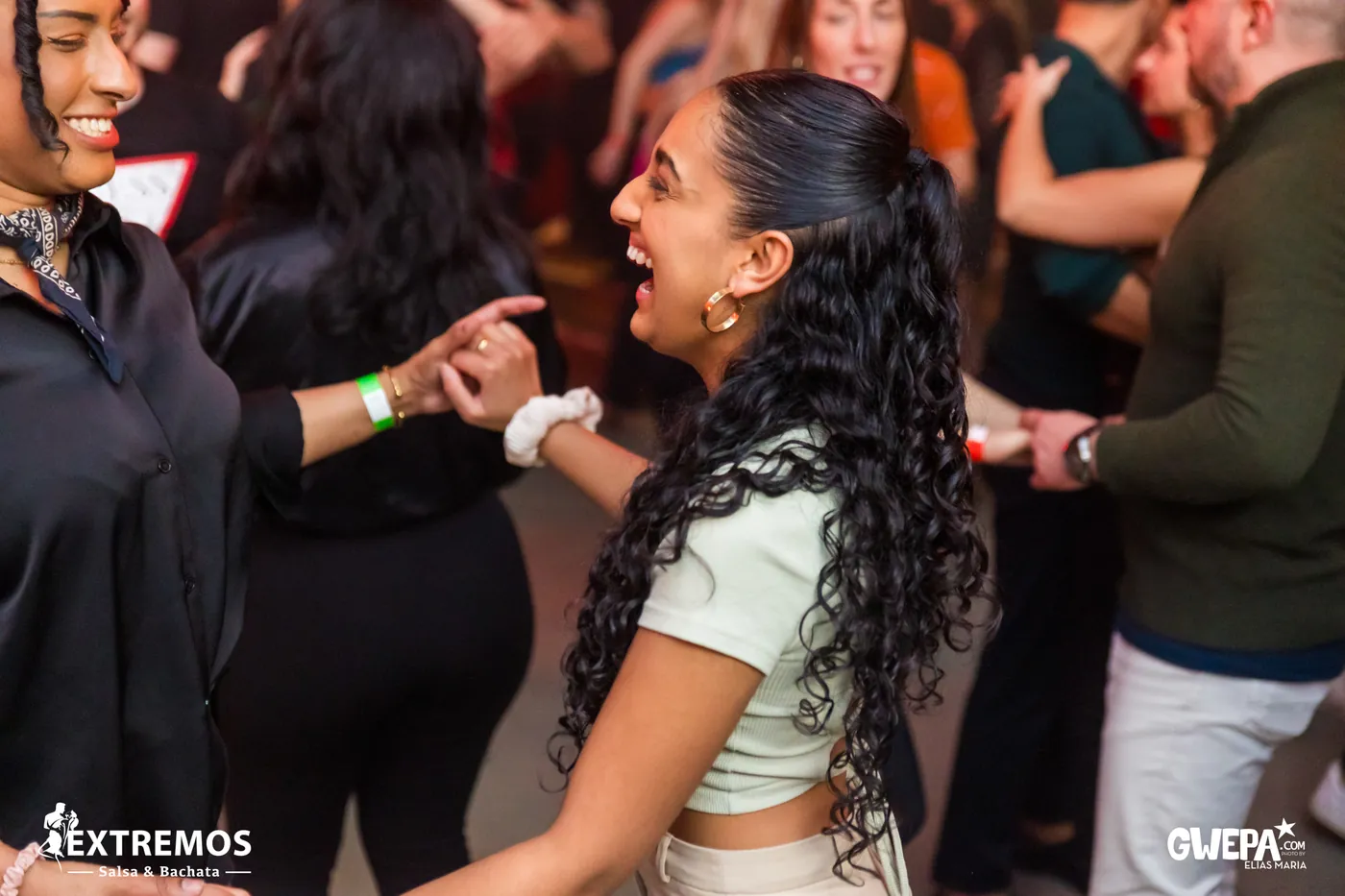 Salsa & Bachata Classes at Extremos Amsterdam