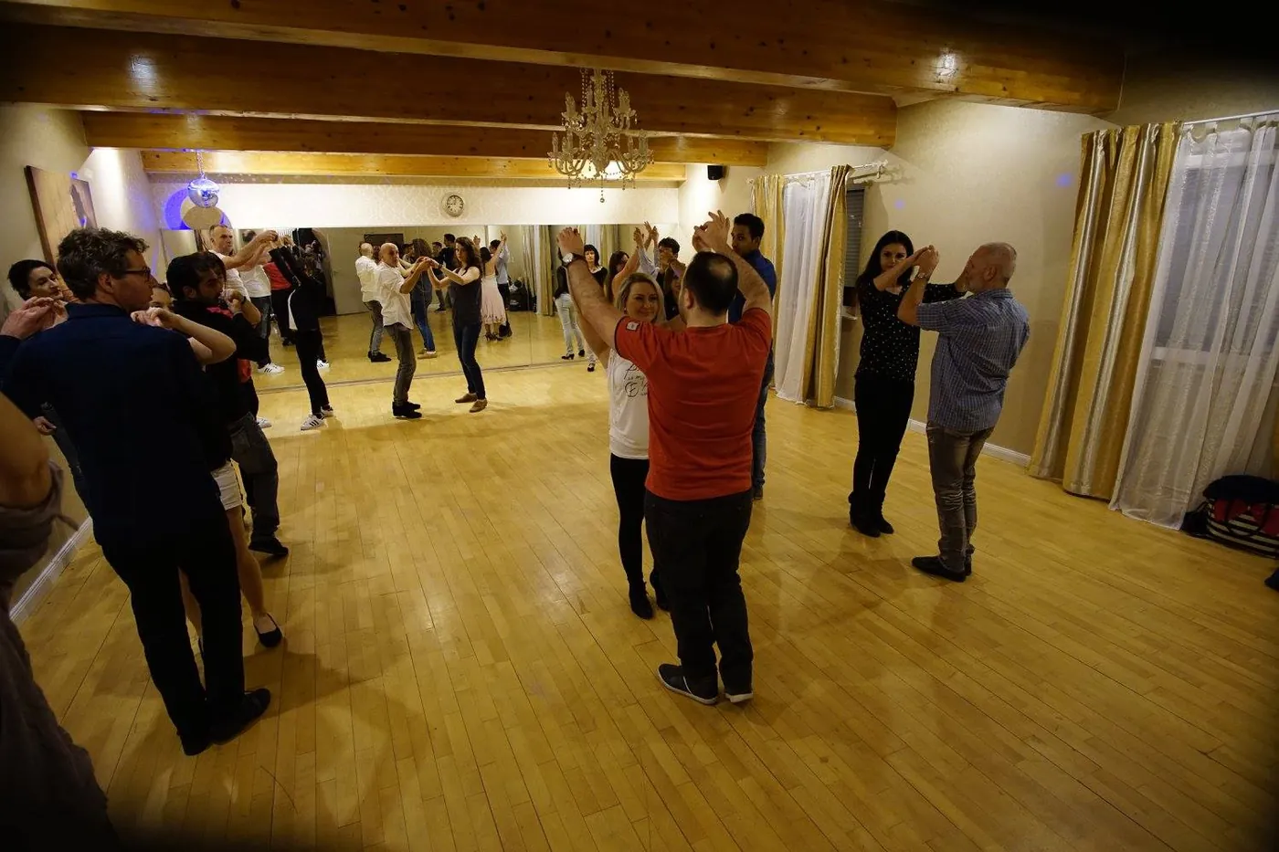 Salsa & Bachata Classes for Adults at Tanzstudio Fortuna