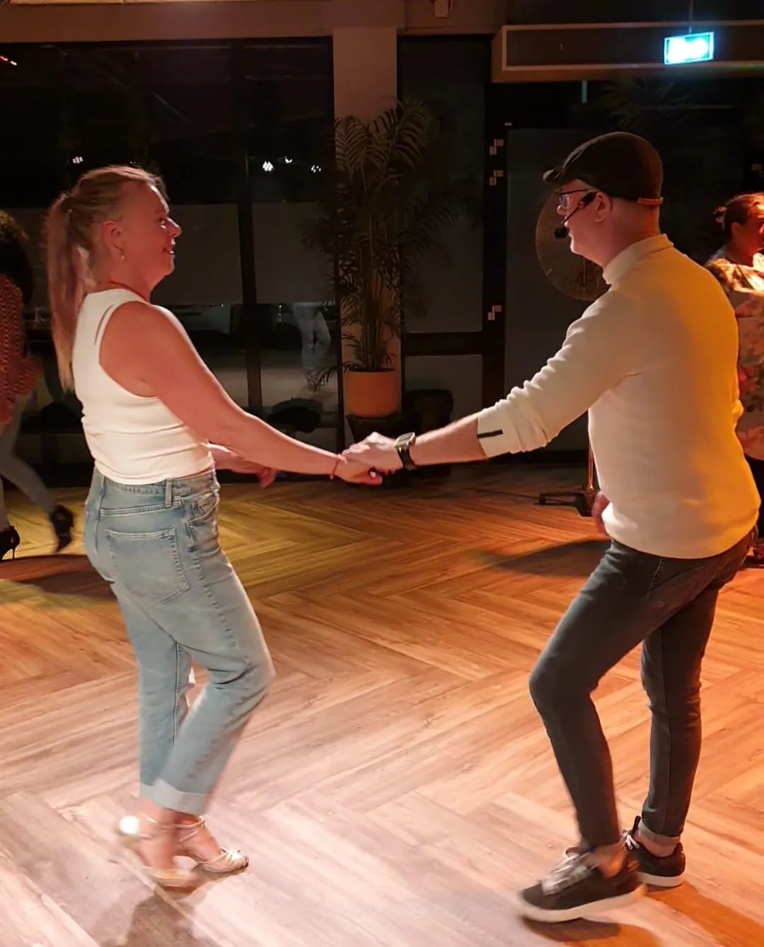 Salsa, Bachata & Rueda Courses at Salsa4Fun