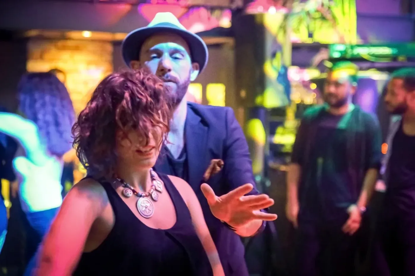 Salsa, Bachata & Rueda Courses at Salsa4Fun