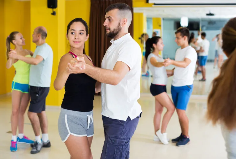 Salsa, Bachata & Rueda Courses at Salsa4Fun