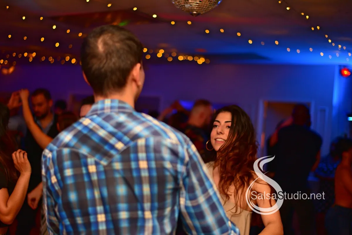 Salsa Bachata Duello Saturdays