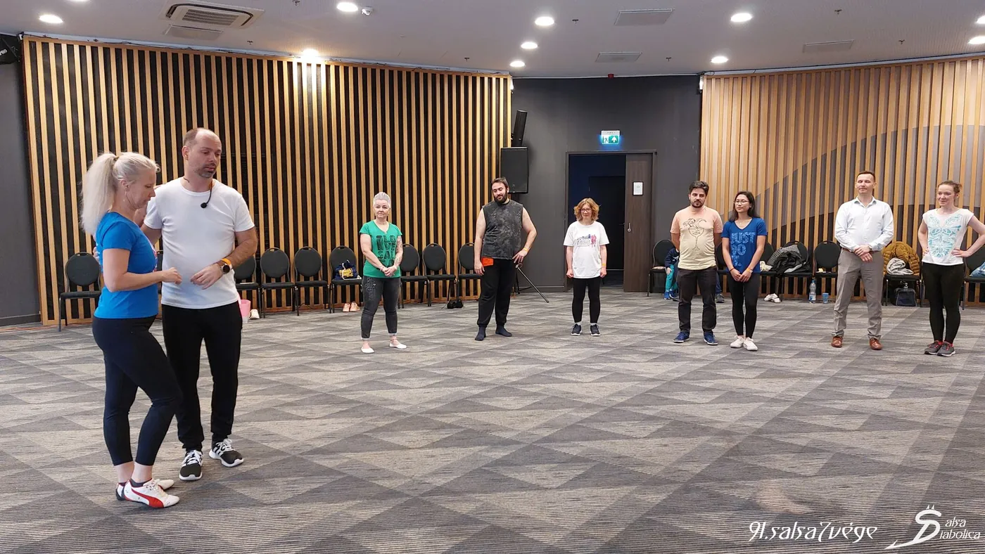 Salsa Diabólica Dance Classes