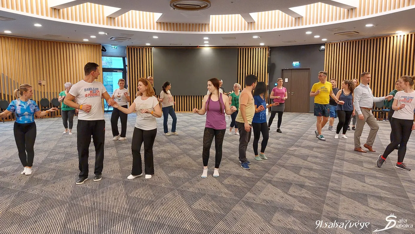 Salsa Diabólica Dance Classes