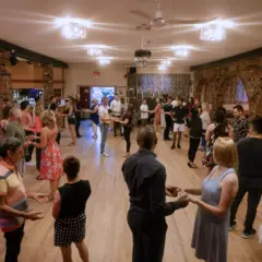 Salsa-Gruppenkurse mit Latin Dance Canada