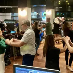 Fiesta de Salsa en el Oeste