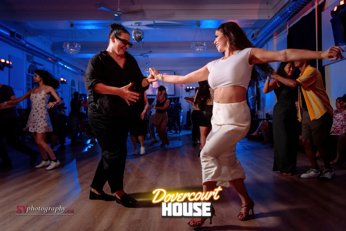 Sunday Social Salsa vs Bachata
