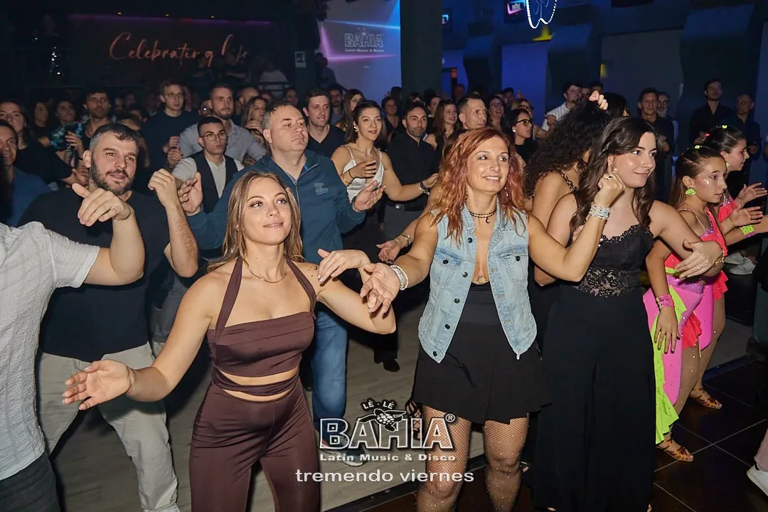 Weekend Latin Nights at Le Le Bahia