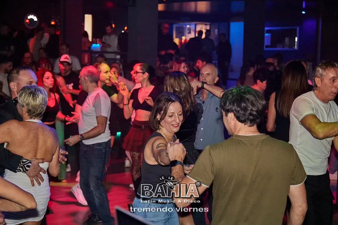 Weekend Latin Nights at Le Le Bahia