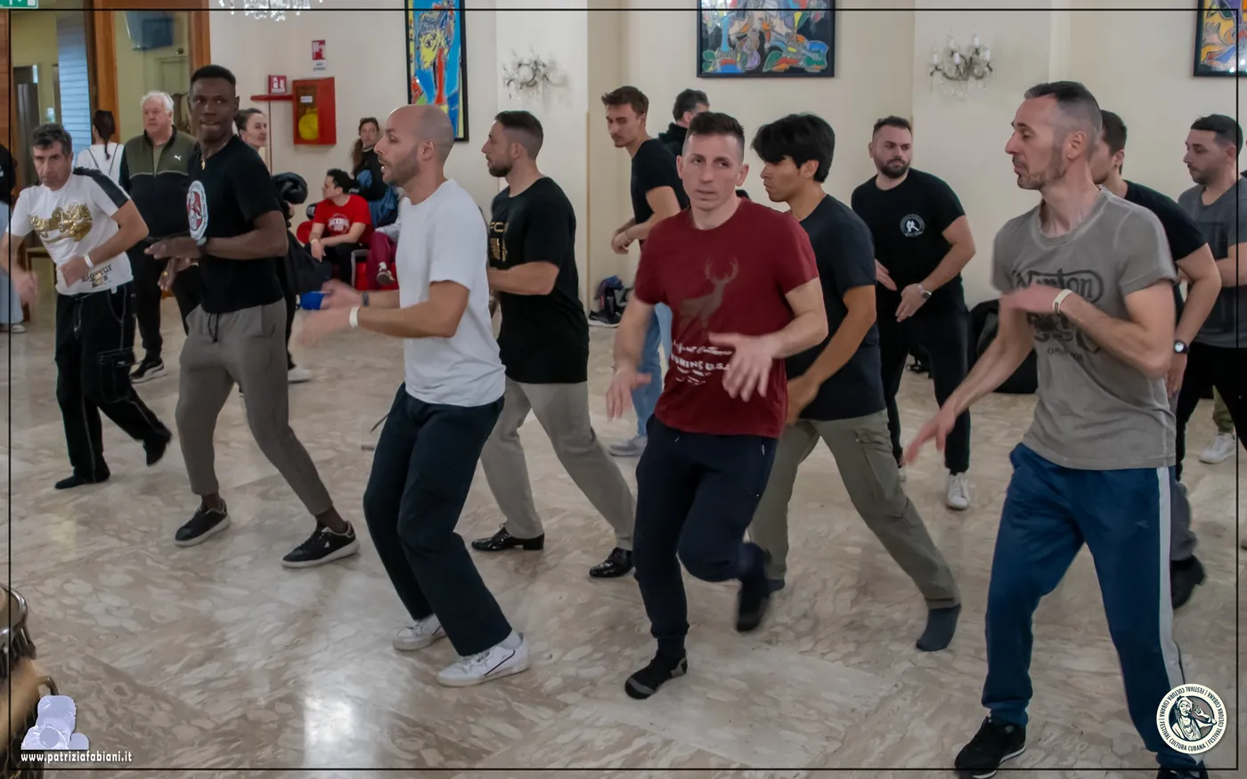 Weekly Salsa, Bachata & Rueda at Salsa Roma Club