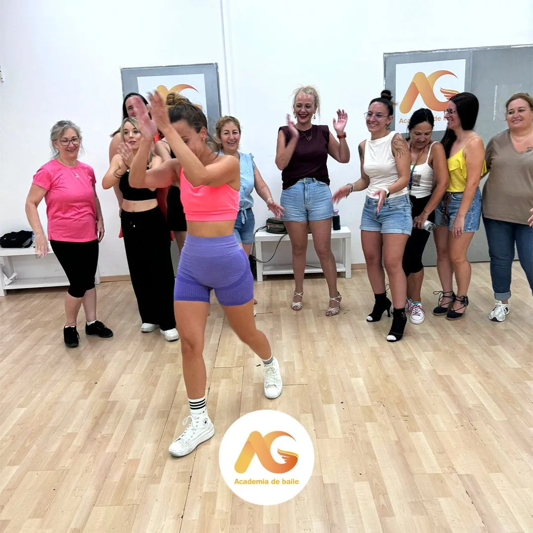 Academia de Baile Ángel Guirao Classes