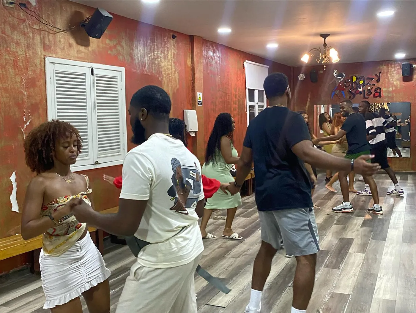 Crazy Salsa Group Classes