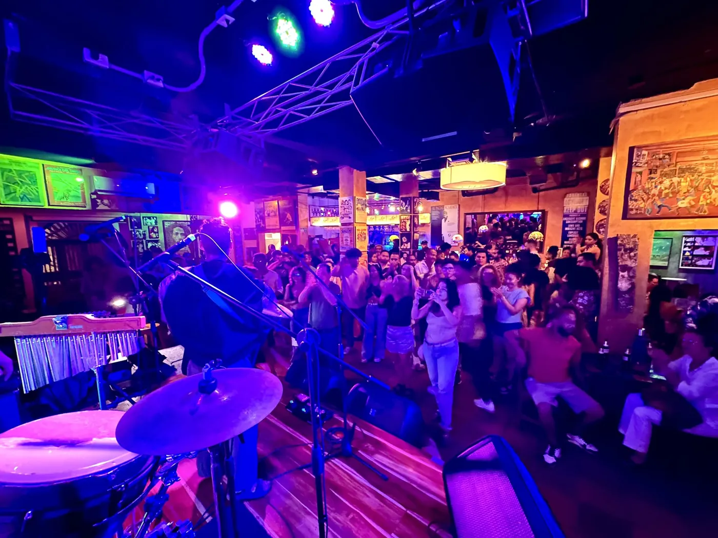 Friday Salsa Night at Quiebra-Canto