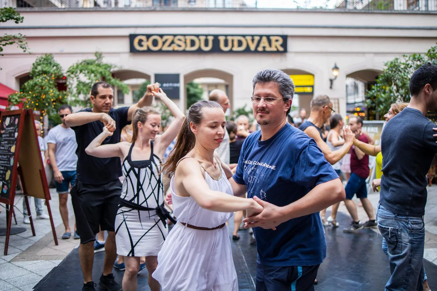 Gozsdu Salsa Matiné – Budapest