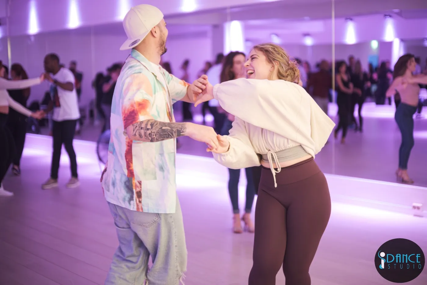 iDance Salsa Course Program Fall 2025
