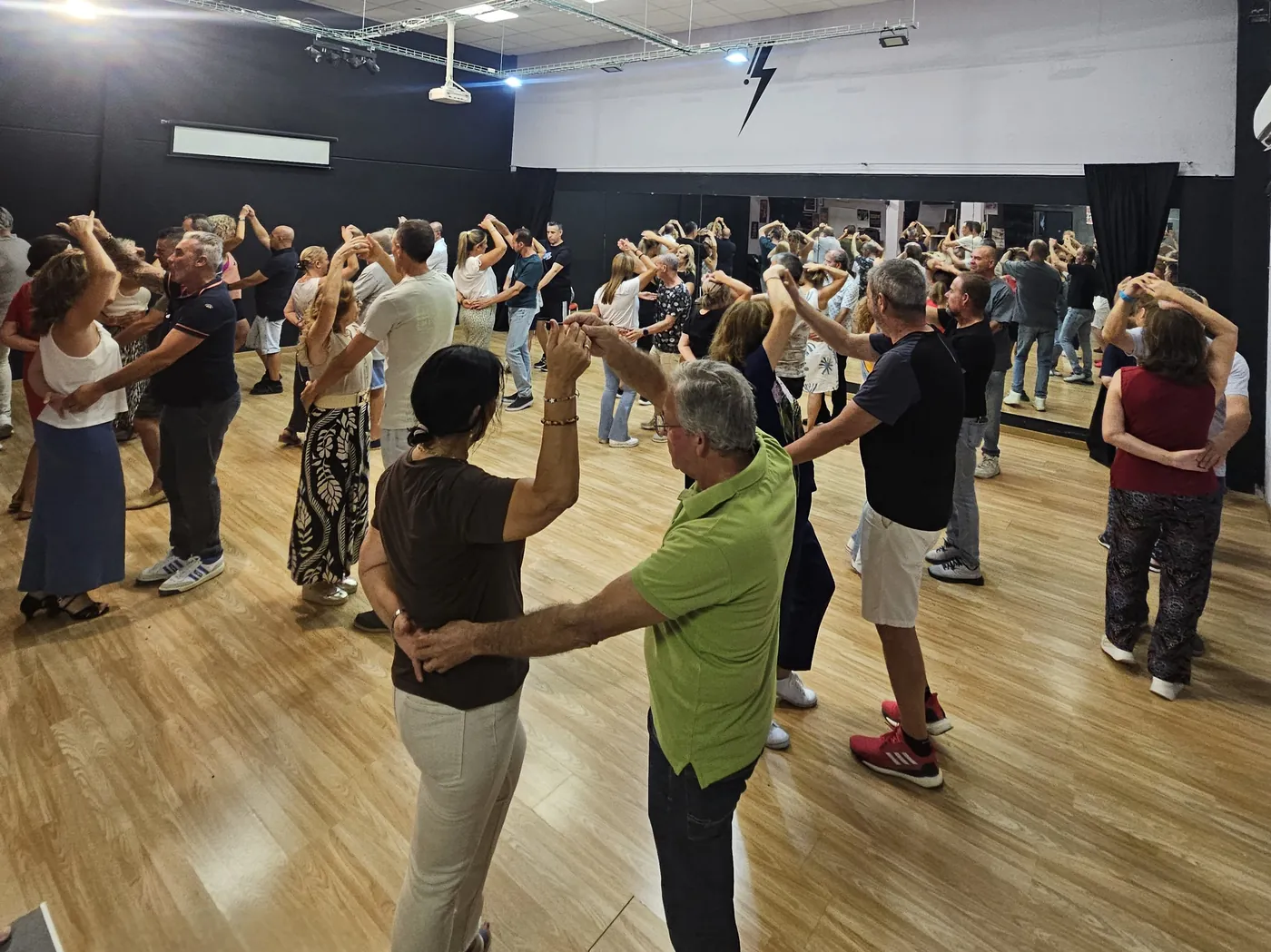 Latin Dance Classes at LatinoSon Jerez