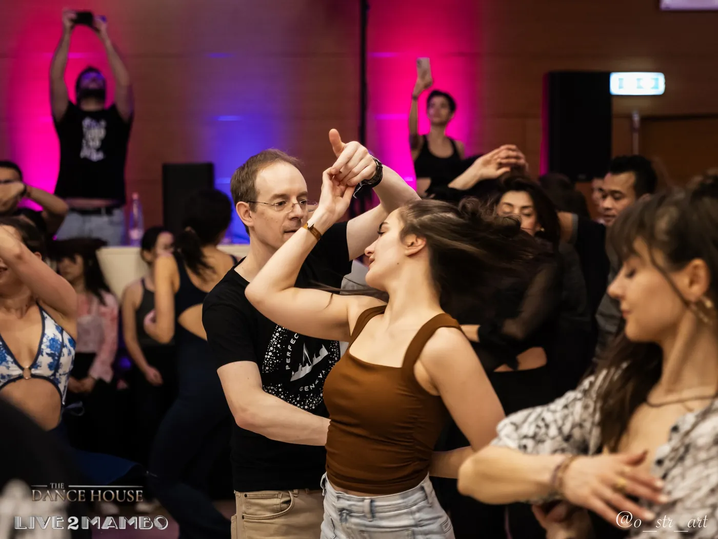Live 2 Mambo Budapest 2027 – Week 1