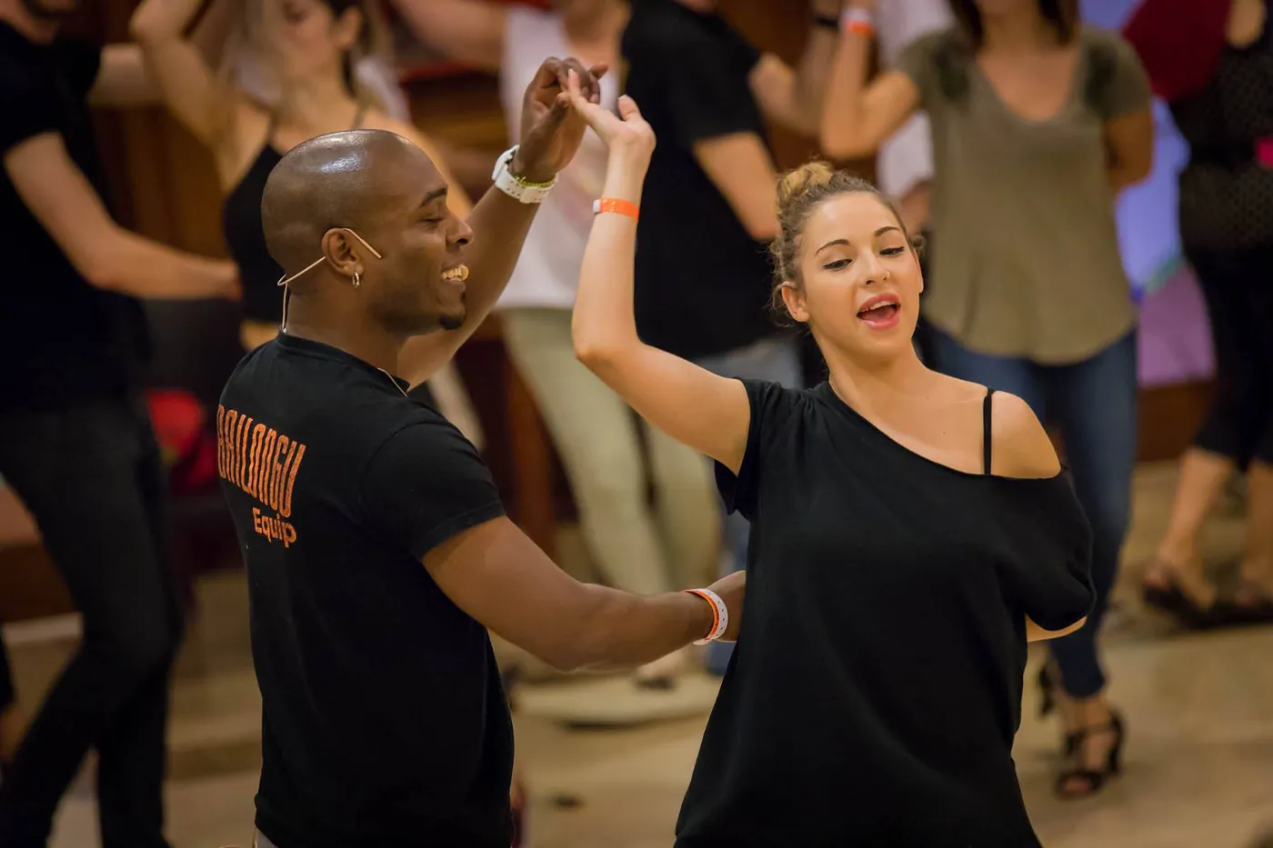 Salsa & Bachata Classes at Bailongu Barcelona