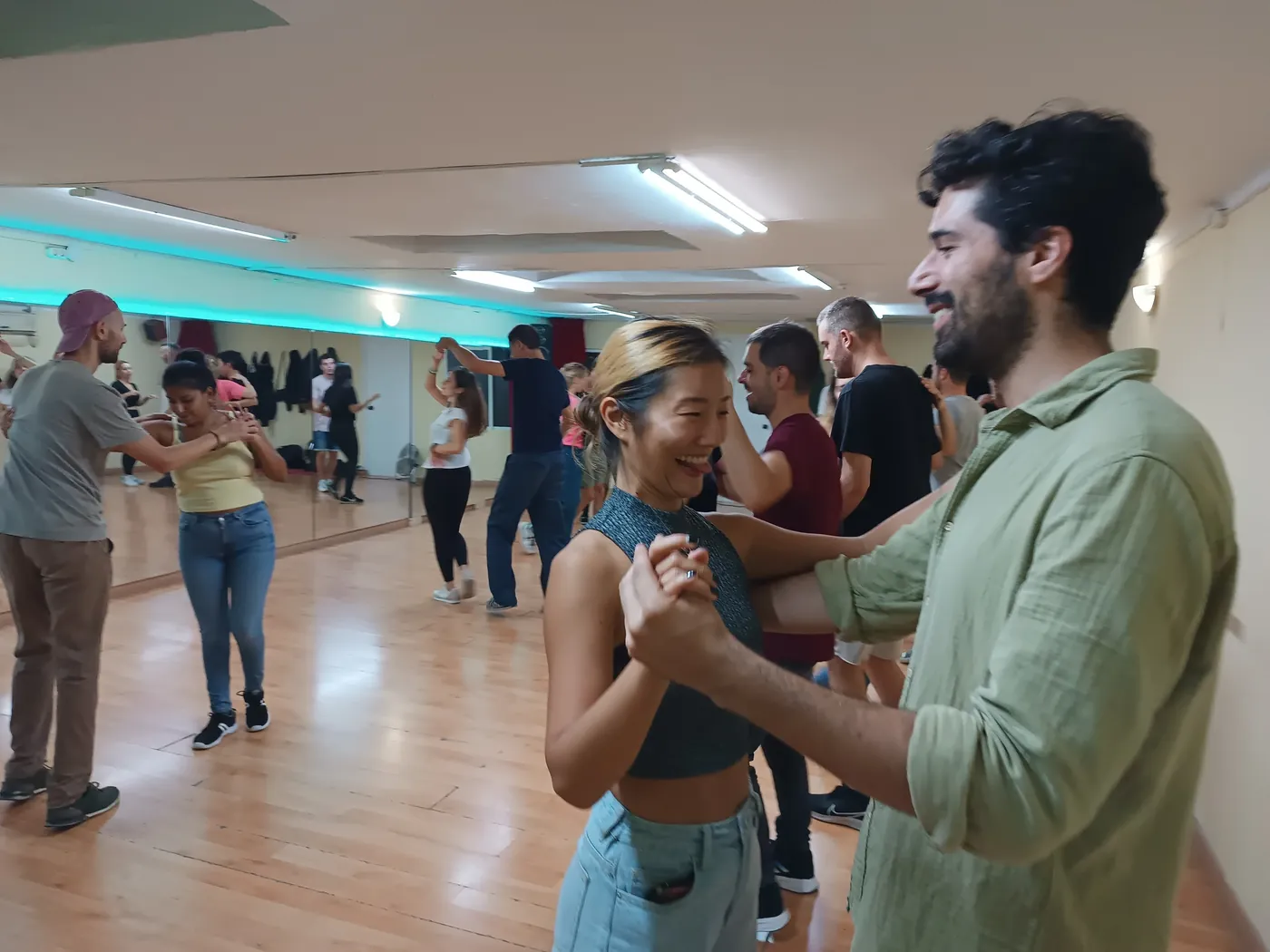 Salsa & Bachata Classes at Salsabana Barcelona