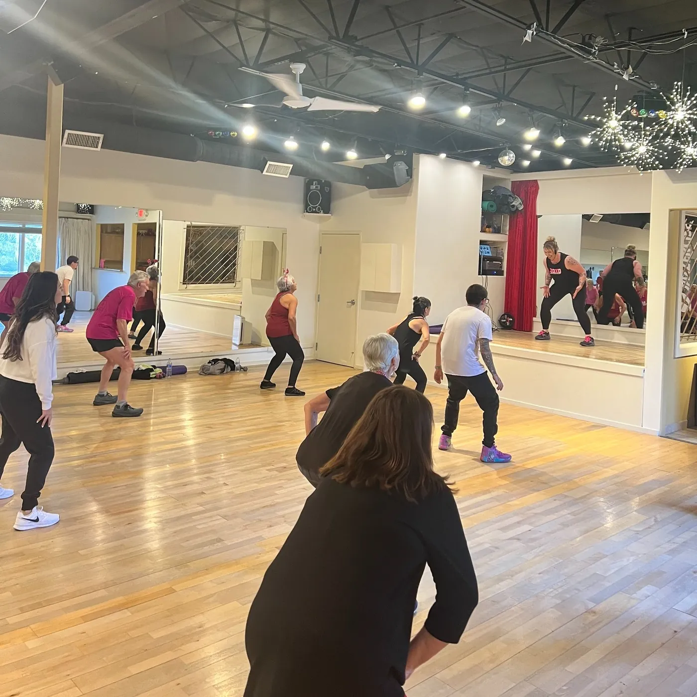 Salsa and Rueda Lessons at Dance Station