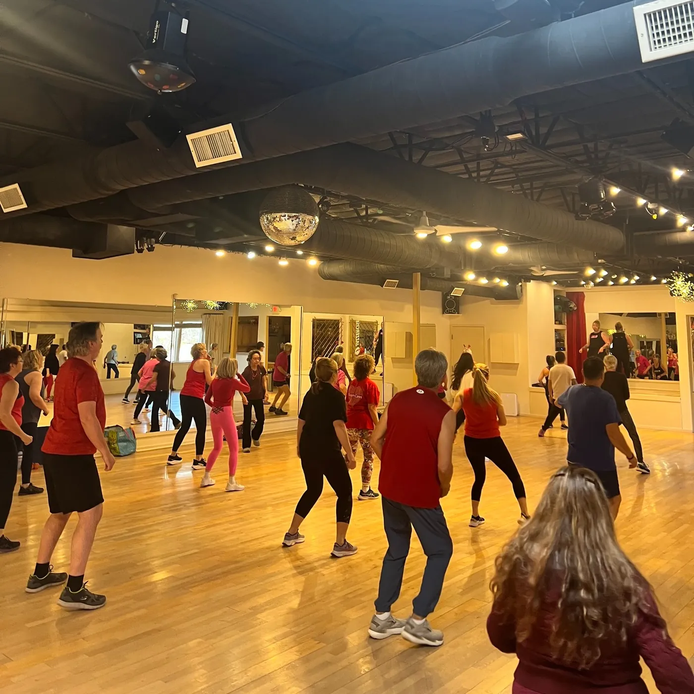 Salsa and Rueda Lessons at Dance Station