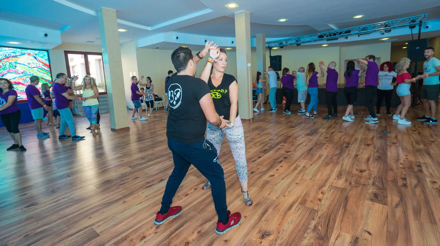 Salsa, Bachata & Kizomba Classes at Academia Bailamos