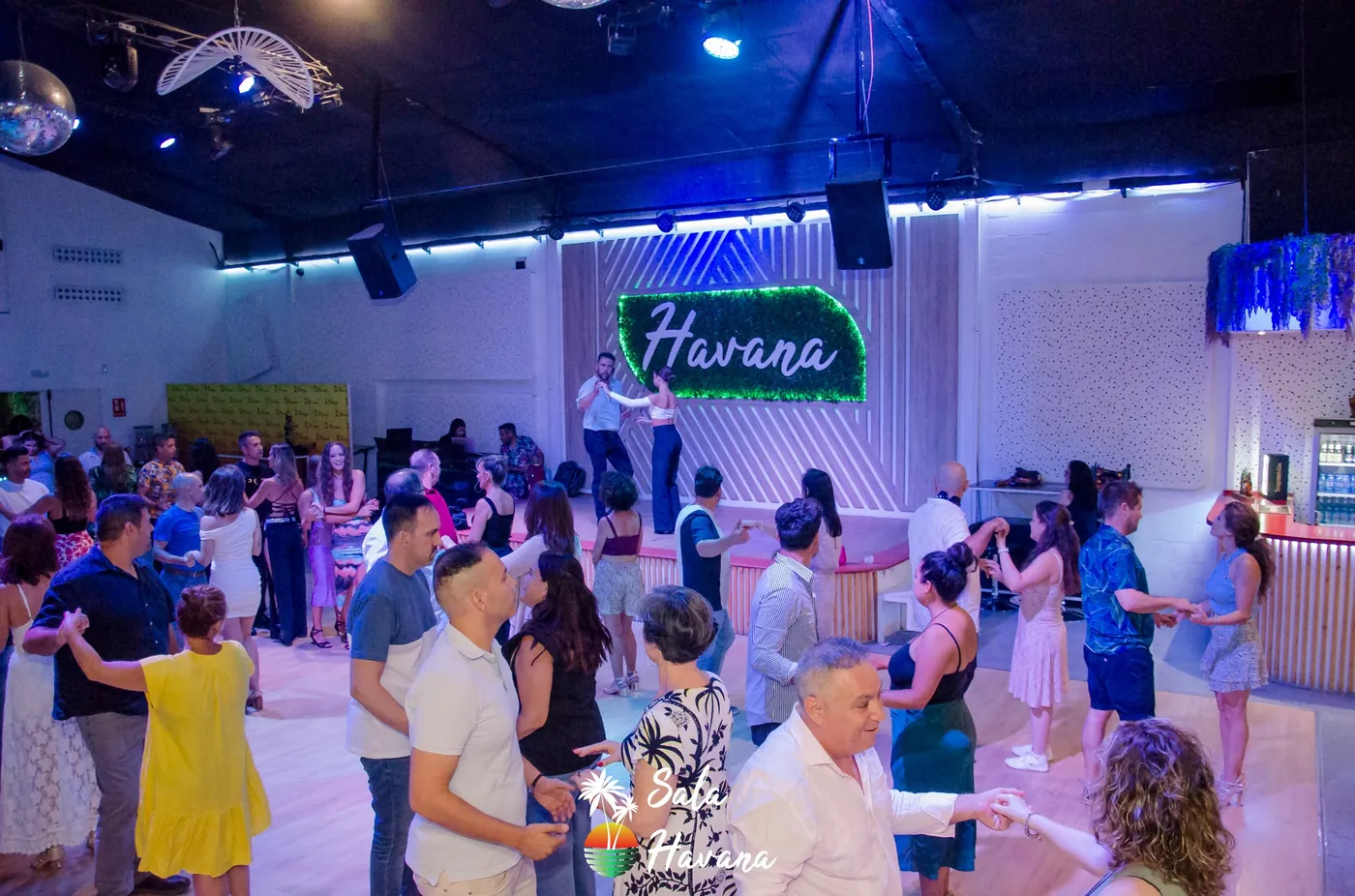 Salsa, Bachata, Kizomba & Urban Kizz Classes at Sala Havana