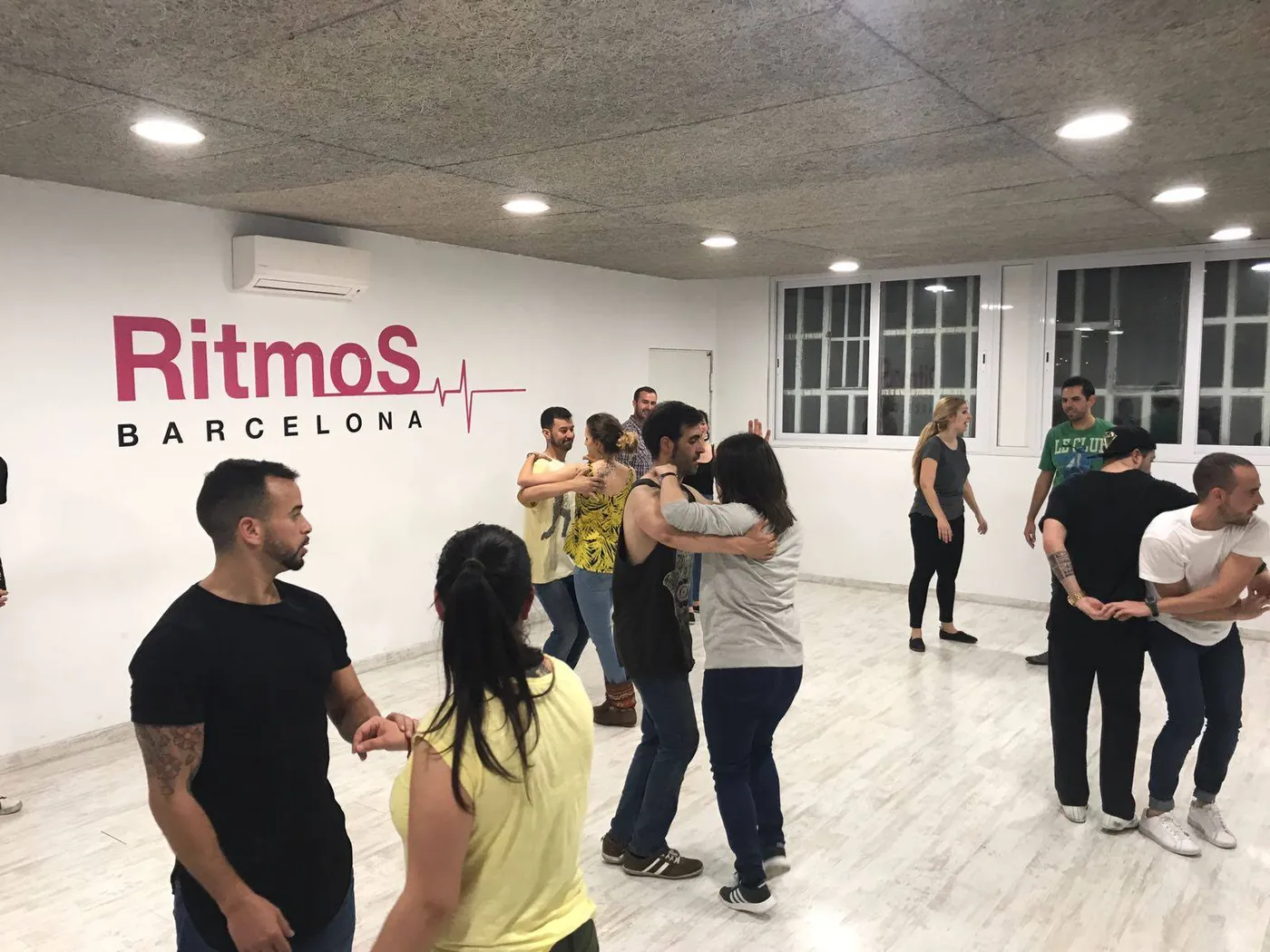 Salsa Cubana Classes at Ritmos Barcelona