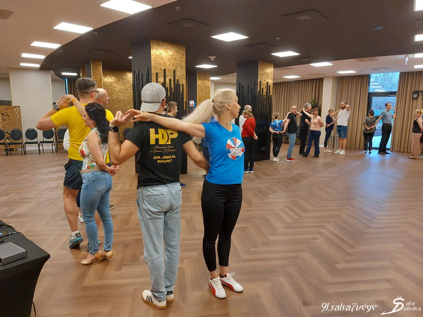 Salsa Diabólica Dance Classes