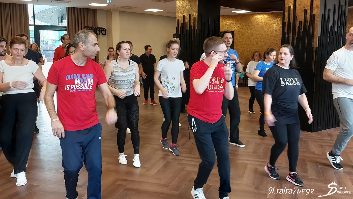 Salsa Diabólica Dance Classes