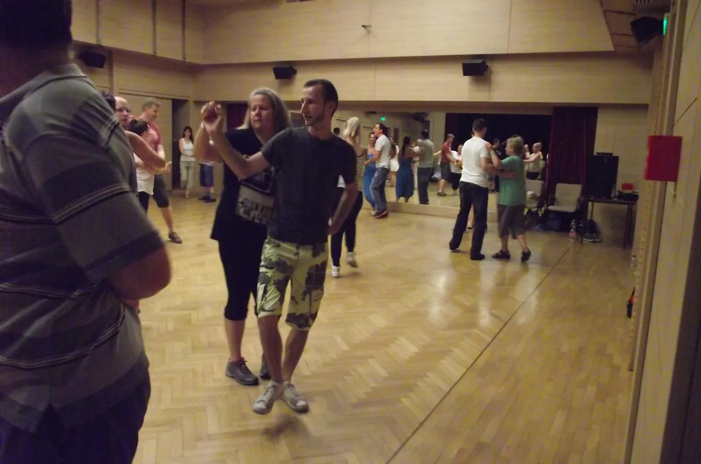 Salsa Kezdő Tanfolyam at KMO Művelődési Központ
