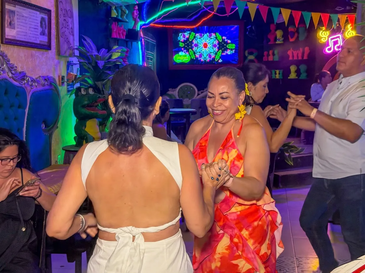 Vuelta Bajero Salsa Nights